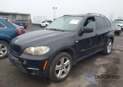 2011 BMW X5 xDrive50I z USA, uszkodzony, nr VIN 5UXZV8C5XBL420993